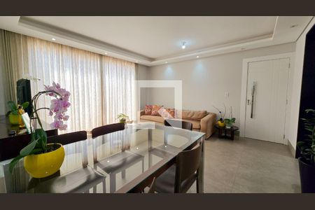 Apartamento à venda com 3 quartos, 138m² em Santa Rosa, Belo Horizonte