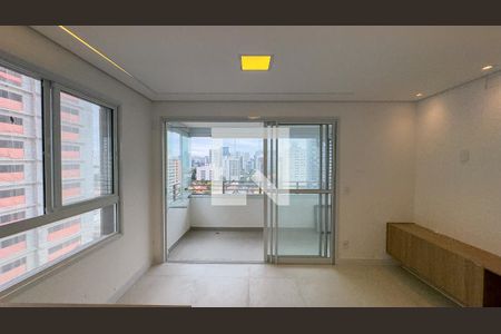 Sala e Cozinha de apartamento para alugar com 2 quartos, 57m² em Santo Amaro, São Paulo