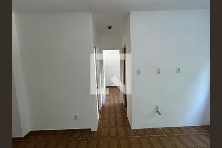 Corredor de apartamento à venda com 2 quartos, 57m² em Tomás Coelho, Rio de Janeiro