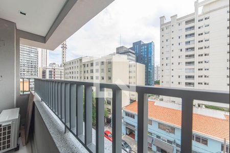 Varanda de kitnet/studio para alugar com 1 quarto, 26m² em Vila Cordeiro, São Paulo