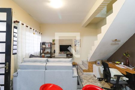 Casa à venda com 4 quartos, 240m² em Vila Medeiros, São Paulo