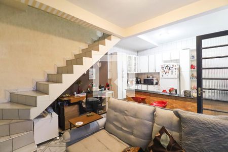 Casa à venda com 4 quartos, 240m² em Vila Medeiros, São Paulo