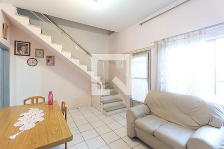 Casa à venda com 4 quartos, 240m² em Vila Medeiros, São Paulo