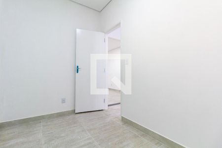 Quarto 1 de apartamento para alugar com 2 quartos, 60m² em Vila Marieta, São Paulo
