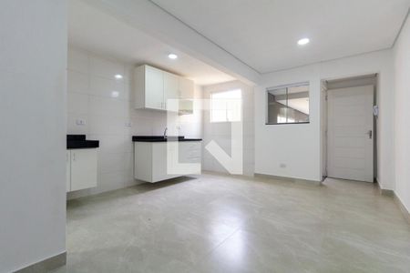 Sala e Cozinha de apartamento para alugar com 2 quartos, 60m² em Vila Marieta, São Paulo