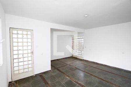Sala de casa à venda com 3 quartos, 127m² em Betânia, Belo Horizonte