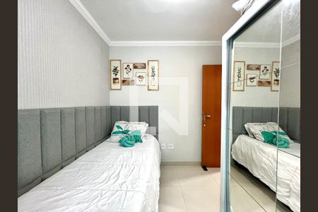 Apartamento à venda com 3 quartos, 60m² em Planalto, Belo Horizonte
