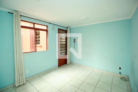 Sala de apartamento para alugar com 2 quartos, 50m² em Jardim Santo André Cdhu, Santo André