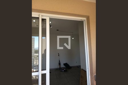 Sala de apartamento para alugar com 2 quartos, 50m² em Jardim Roberto, Osasco