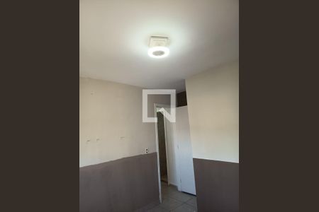 Sala de apartamento para alugar com 2 quartos, 50m² em Jardim Roberto, Osasco
