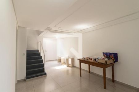 Sala de casa para alugar com 3 quartos, 80m² em Cidade Industrial de Curitiba, Curitiba