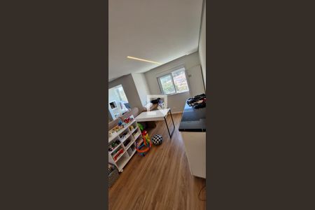 Sala de apartamento à venda com 3 quartos, 81m² em Vila Isa, São Paulo