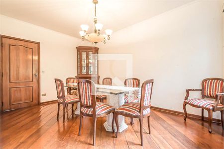 Apartamento à venda com 4 quartos, 210m² em Campo Belo, São Paulo