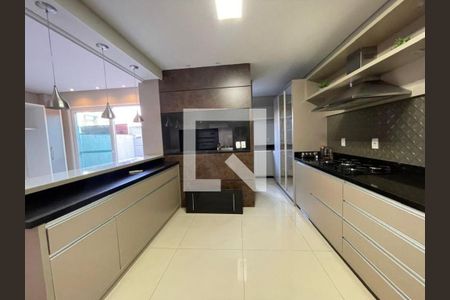 Cozinha de casa de condomínio para alugar com 2 quartos, 180m² em Sarandi, Porto Alegre