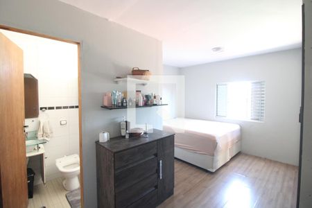 Suíte 1 de casa à venda com 3 quartos, 165m² em Jardim Lallo, São Paulo