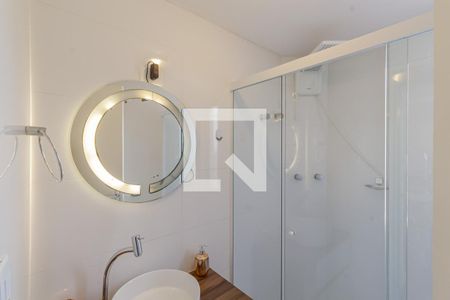 Banheiro de kitnet/studio para alugar com 1 quarto, 40m² em Indianópolis, São Paulo