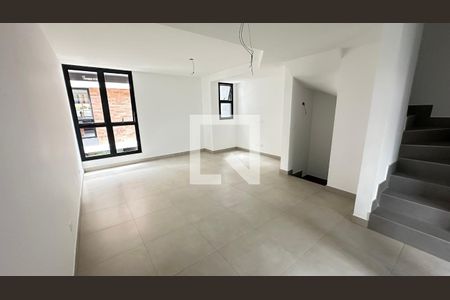 Casa de Condomínio à venda com 3 quartos, 193m² em Vila Congonhas, São Paulo