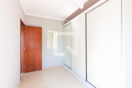 Quarto 1 de apartamento para alugar com 2 quartos, 61m² em Jaguaribe, Osasco