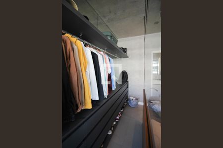 Closet  de kitnet/studio à venda com 1 quarto, 41m² em Vila Olímpia, São Paulo