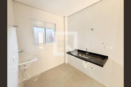 Cozinha de apartamento para alugar com 2 quartos, 37m² em Vila Costa Melo, São Paulo