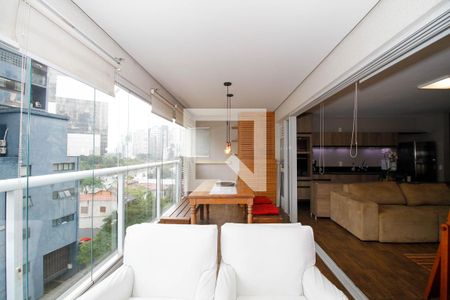 Varanda de apartamento para alugar com 1 quarto, 57m² em Pinheiros, São Paulo