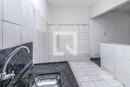 cozinha_3 de casa para alugar com 1 quarto, 60m² em Jardim Seckler, São Paulo