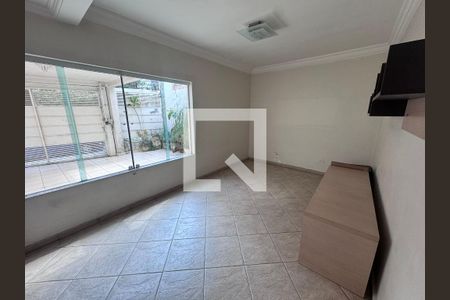 Sala de casa à venda com 3 quartos, 270m² em Vila Prudente, São Paulo