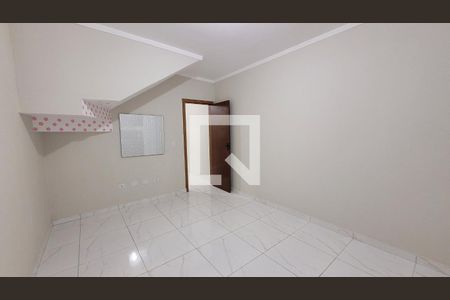 Quarto 01 de casa para alugar com 2 quartos, 94m² em Pequeno Coração, Itaquaquecetuba