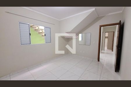 Quarto 01 de casa para alugar com 2 quartos, 94m² em Pequeno Coração, Itaquaquecetuba