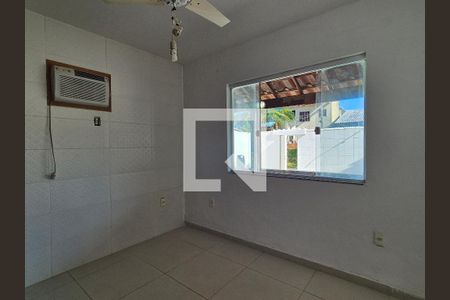 Quarto  de casa de condomínio para alugar com 4 quartos, 182m² em Vargem Grande, Rio de Janeiro