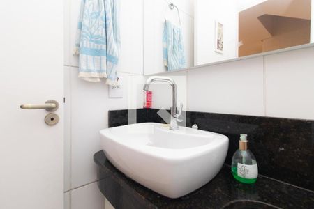 Lavabo de casa à venda com 3 quartos, 250m² em Hípica, Porto Alegre