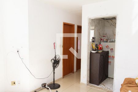 Sala de apartamento para alugar com 2 quartos, 45m² em Cosmos, Rio de Janeiro