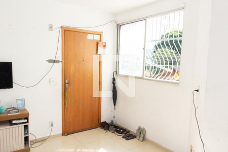 Sala de apartamento para alugar com 2 quartos, 45m² em Cosmos, Rio de Janeiro
