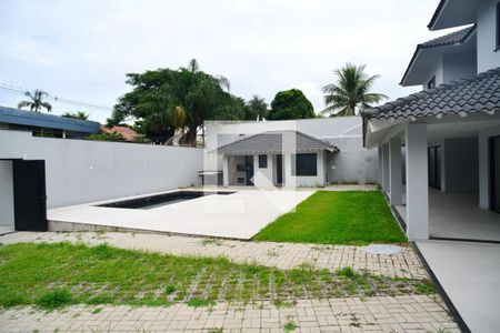 Área Externa de casa de condomínio para alugar com 4 quartos, 552m² em Itanhangá, Rio de Janeiro