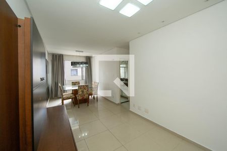 SALA de apartamento para alugar com 2 quartos, 65m² em Padre Eustáquio, Belo Horizonte