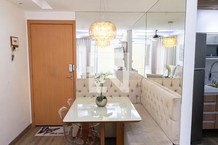 Sala de apartamento para alugar com 2 quartos, 1176902m² em Campo Grande, Rio de Janeiro