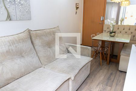 Sala de apartamento para alugar com 2 quartos, 1176902m² em Campo Grande, Rio de Janeiro