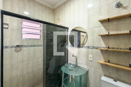 Banheiro da Suíte de casa para alugar com 2 quartos, 124m² em Parque das Americas, Praia Grande