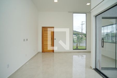 Sala de casa de condomínio para alugar com 3 quartos, 360m² em Bosque Fundo, Maricá
