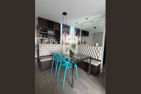 Sala de apartamento à venda com 2 quartos, 47m² em Taboão, São Paulo