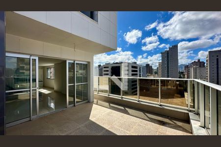 Apartamento à venda com 2 quartos, 108m² em Lourdes, Belo Horizonte