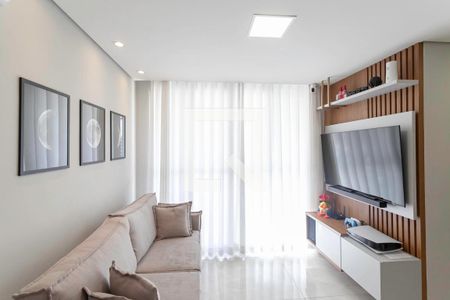 Sala  de apartamento à venda com 3 quartos, 70m² em Jardim Guanabara, Belo Horizonte