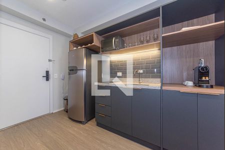 Cozinha de kitnet/studio para alugar com 1 quarto, 25m² em Cidade Monções, São Paulo