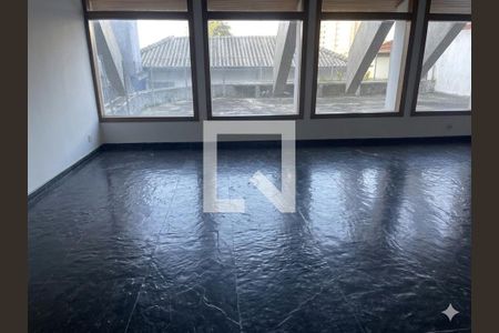 Casa à venda com 6 quartos, 400m² em Vila Lageado, São Paulo