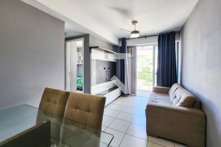 Sala  de apartamento à venda com 2 quartos, 55m² em Sampaio, Rio de Janeiro