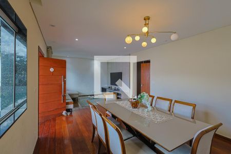 Casa à venda com 3 quartos, 371m² em Alto Caiçaras, Belo Horizonte