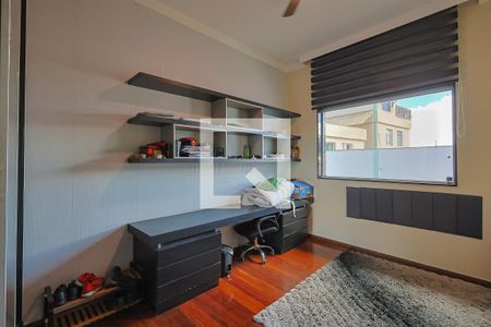 Casa à venda com 3 quartos, 371m² em Alto Caiçaras, Belo Horizonte