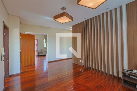 Casa à venda com 3 quartos, 371m² em Alto Caiçaras, Belo Horizonte