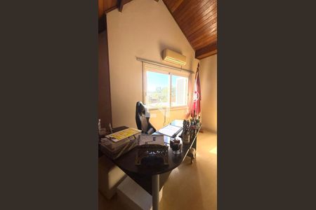 Quarto de casa de condomínio para alugar com 4 quartos, 257m² em Guarujá, Porto Alegre