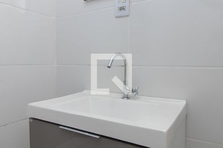 Banheiro de apartamento para alugar com 1 quarto, 30m² em Centro Histórico, Porto Alegre